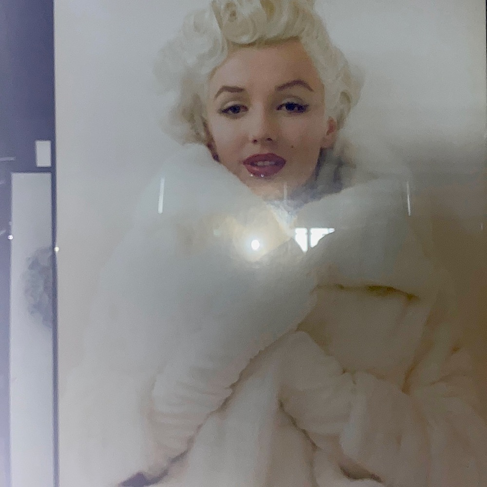 Marilyn Monroe picture with frame